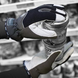 Polyco Freezemaster II Gloves