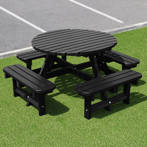 Round Picnic Table