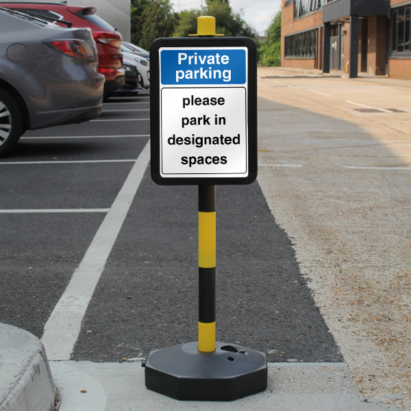 V Safety Privatparkplatz-Schild »Bitte Nur Auf Gekennzeichneten Flächen Parken« – A4 Hartplastik