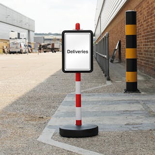 Temporary Signpost - Deliveries