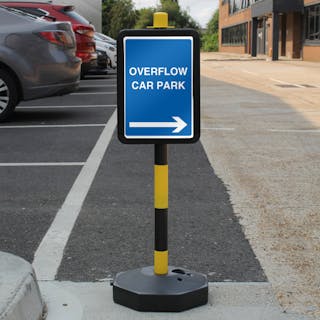 Temporary Signpost - Overflow Car Park - Blue Arrow Right