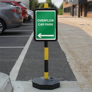 Temporary Signpost - Overflow Car Park - Green Arrow Left