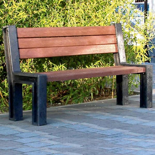 hyde-park-bench-600-.jpg