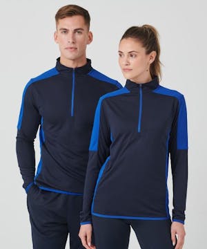 Finden Hales 1/4 Zip Mid-Layerwith Contrast Panelling