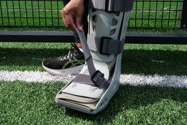 Aircast AirSelect Standard - Walking Cast | Ankle Supports and