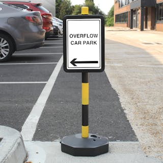 Temporary Signpost - Overflow Car Park - Arrow Left