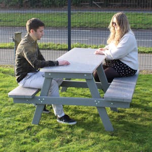 Spectra Picnic Tables